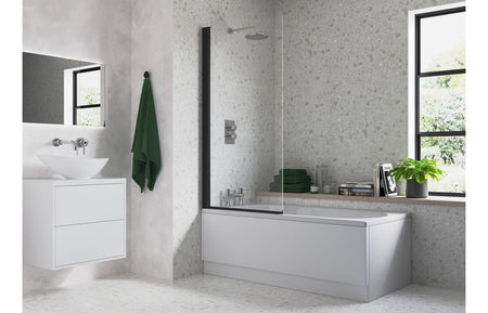 Single straight bath screen with matt black frame and clear glass panel