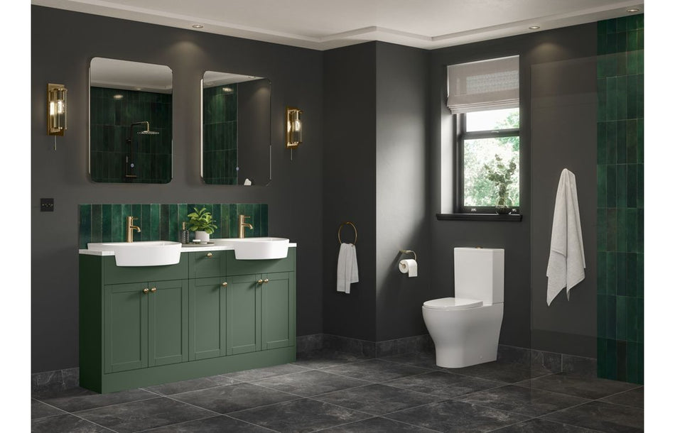Rimless back-to-wall WC with soft-close seat, white ceramic, in bathroom view